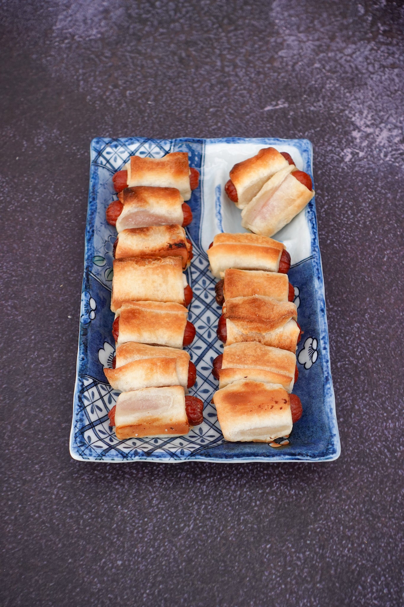 Pigs in a Blanket — 16 Pieces
